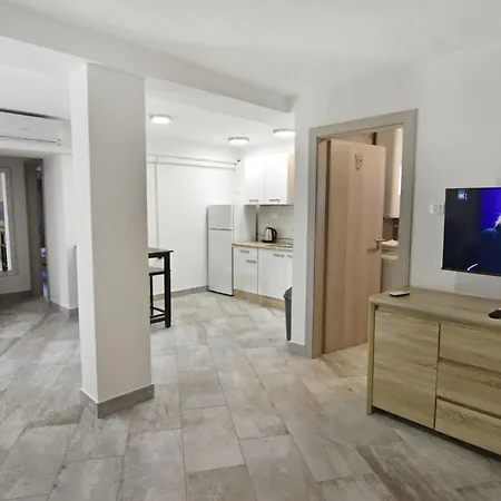 Διαμέρισμα Relaxing In A Homey Flat *